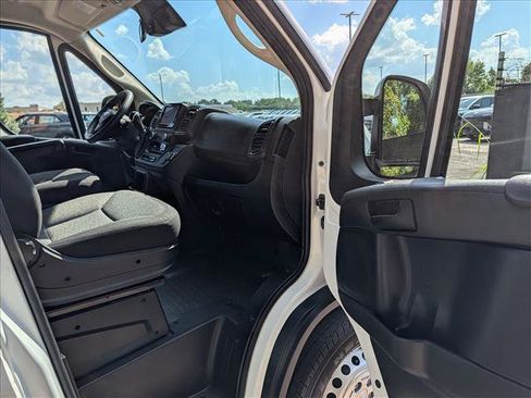 Used 2025 RAM ProMaster 2500 w/ U-Haul Equipment Group FWD image 11