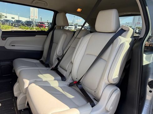 Used 2025 Honda Odyssey EX-L image 4