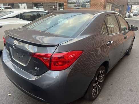 Used 2018 Toyota Corolla SE image 6