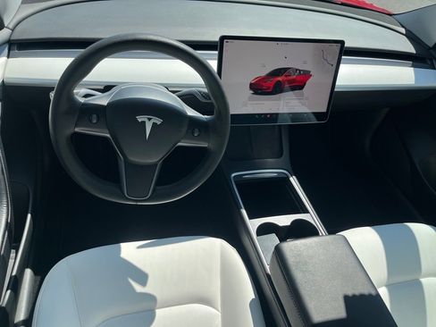 Used 2023 Tesla Model 3 Performance image 8