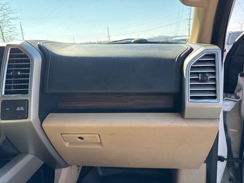 Used 2016 Ford F150 Lariat w/ Equipment Group 502A Luxury image 19