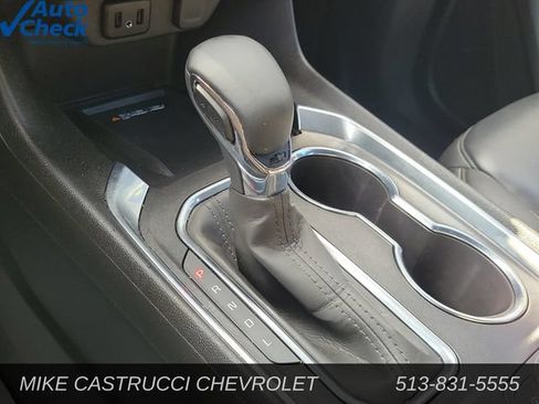 Used 2023 Chevrolet Traverse LT AWD/4WD image 15