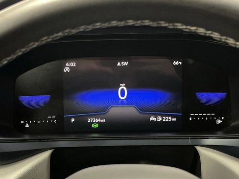 Used 2023 Volkswagen Taos SE w/ Black Wheel Package image 16