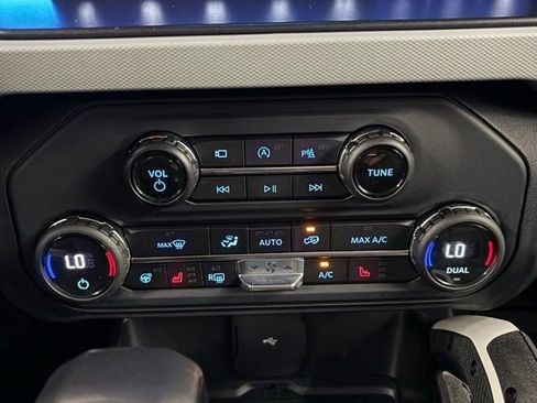 Used 2021 Ford Bronco Badlands image 20