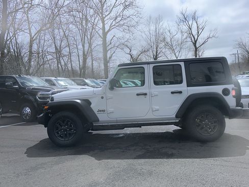 New 2026 Jeep Wrangler Unlimited Sport AWD/4WD image 22
