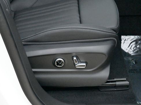 New 2026 Maserati Grecale Modena image 59