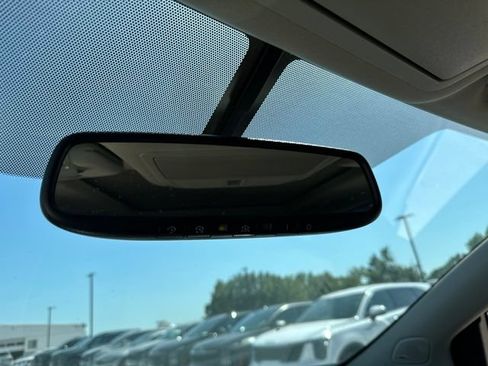Used 2017 Nissan Murano SV w/ Premium Plus Package FWD image 10