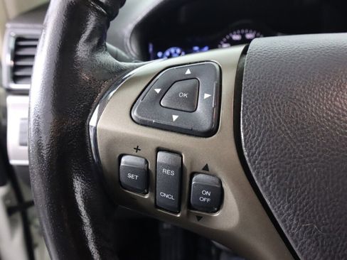 Used 2013 Lincoln MKX AWD image 13