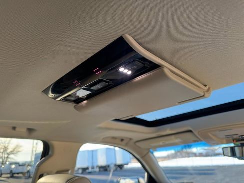 Used 2017 GMC Yukon Denali w/ Open Road Package image 30