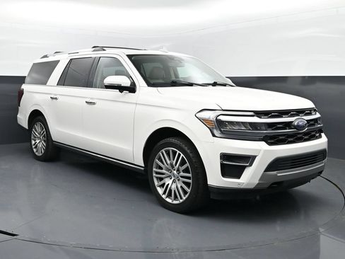 Used 2022 Ford Expedition Max Limited AWD/4WD image 4