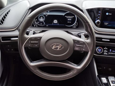 Used 2022 Hyundai Sonata Limited image 17