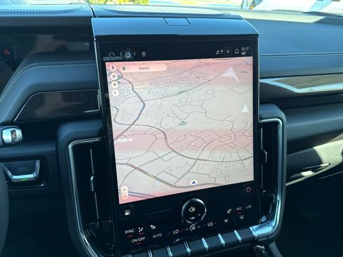 Used 2026 GMC Yukon Elevation RWD image 37