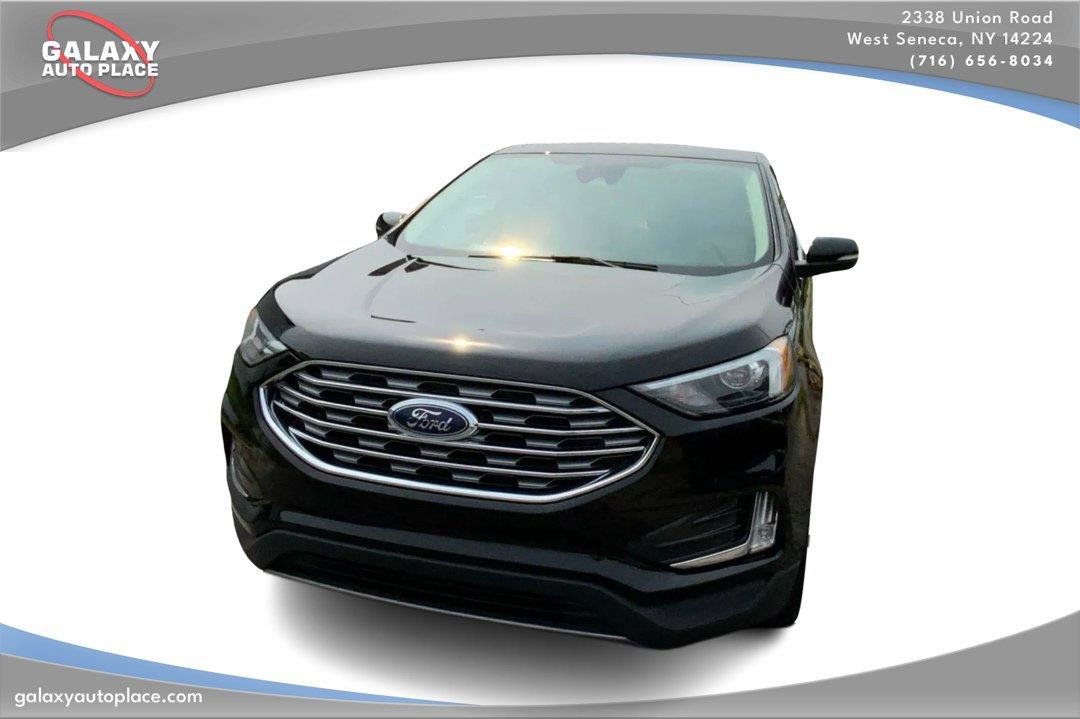 Used 2024 Ford Edge Titanium AWD/4WD image 2