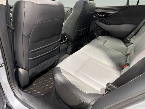 Used 2025 Subaru Outback Limited image 31