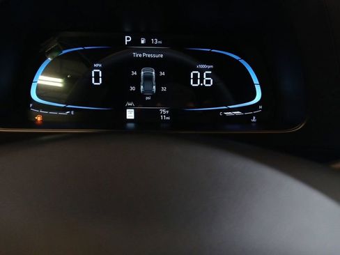 New 2026 Hyundai Elantra Sport FWD image 21