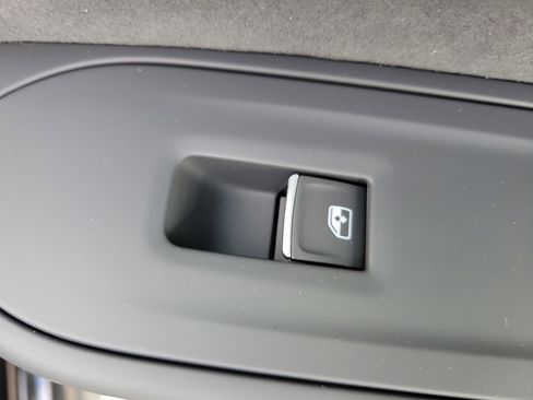 New 2026 Volkswagen GTI SE image 9