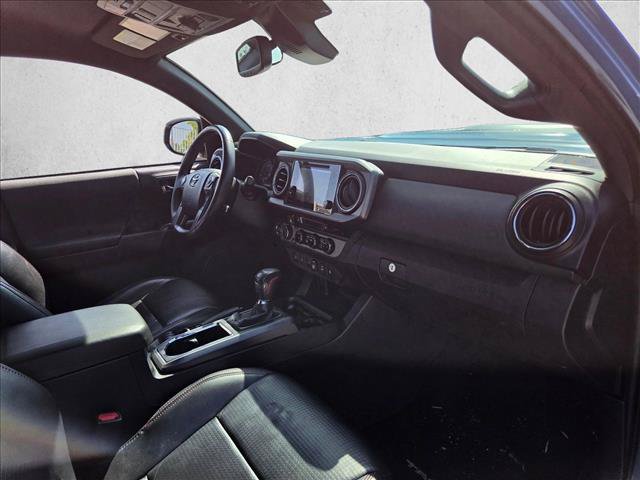 Used 2018 Toyota Tacoma TRD Pro AWD/4WD image 19