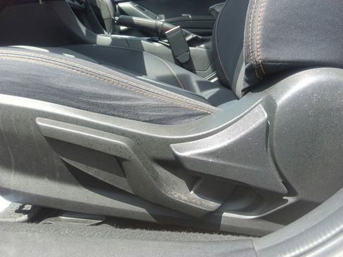 Used 2019 Subaru Crosstrek 2.0i Premium AWD/4WD image 11