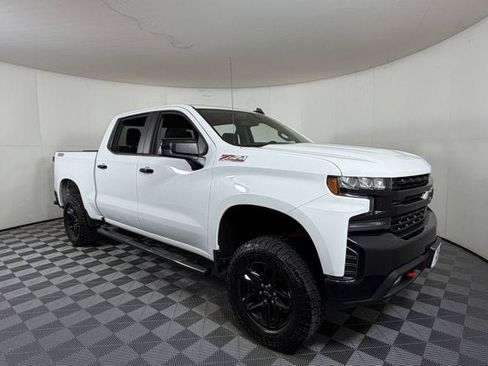 Used 2022 Chevrolet Silverado 1500 LT Trail Boss AWD/4WD image 1