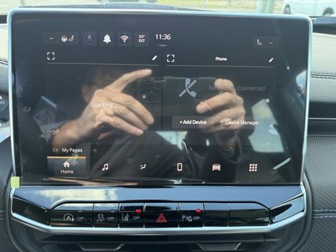 New 2026 Jeep Compass Limited image 19