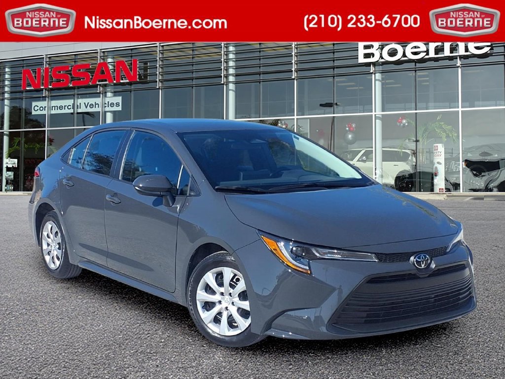 Used 2026 Toyota Corolla LE FWD image 1