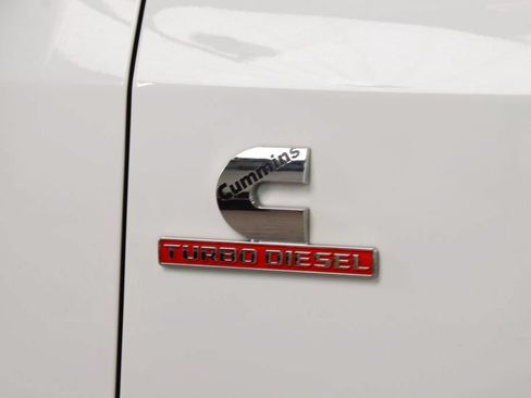 Used 2024 RAM 3500 SLT w/ Quick Order Package 2YG SLT AWD/4WD image 9