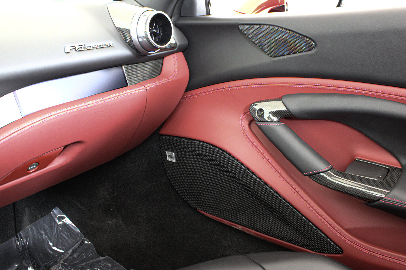 Certified 2023 Ferrari F8 Tributo RWD image 56