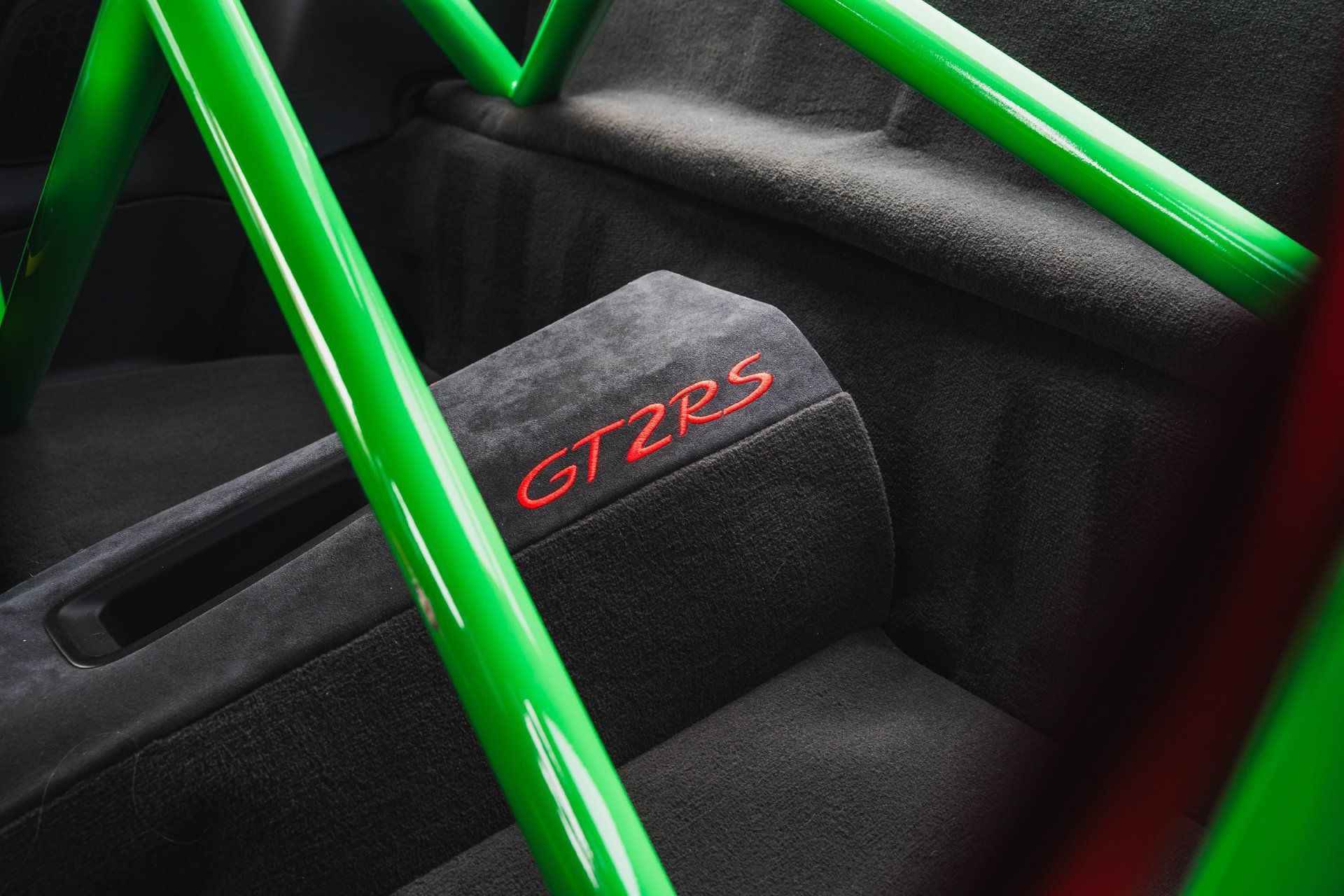 Used 2018 Porsche 911 GT2 RS RWD image 45
