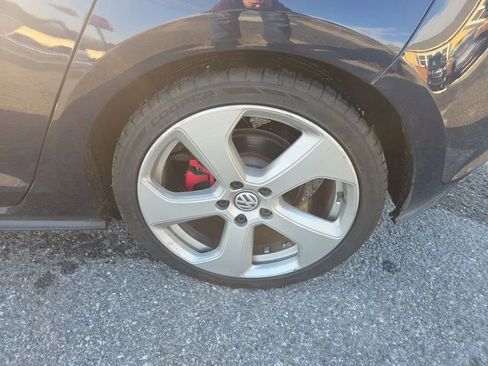 Used 2017 Volkswagen GTI S image 22