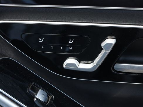 Used 2023 Mercedes-Benz S 500 4MATIC w/ AMG Line image 26