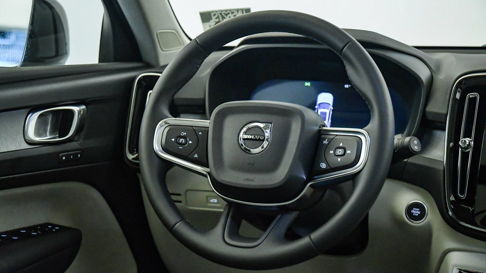 Certified 2026 Volvo XC40 B5 Plus w/ Protection Package Premier AWD/4WD image 13