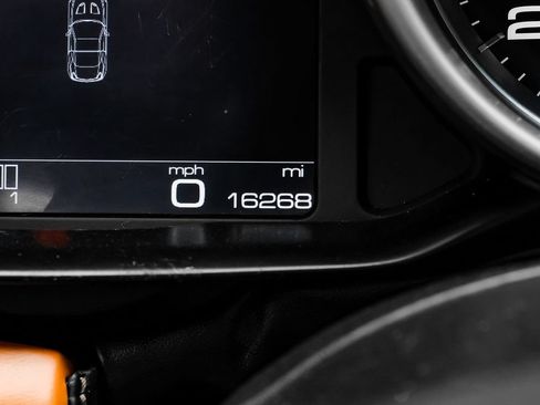 Used 2015 Ferrari California T RWD image 29