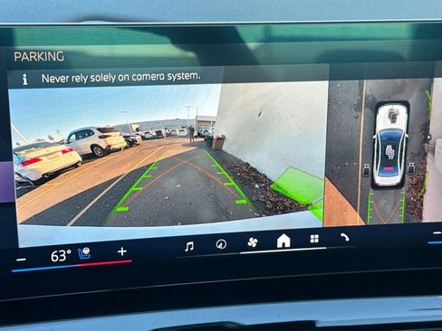 Used 2025 BMW i5 xDrive40 image 27