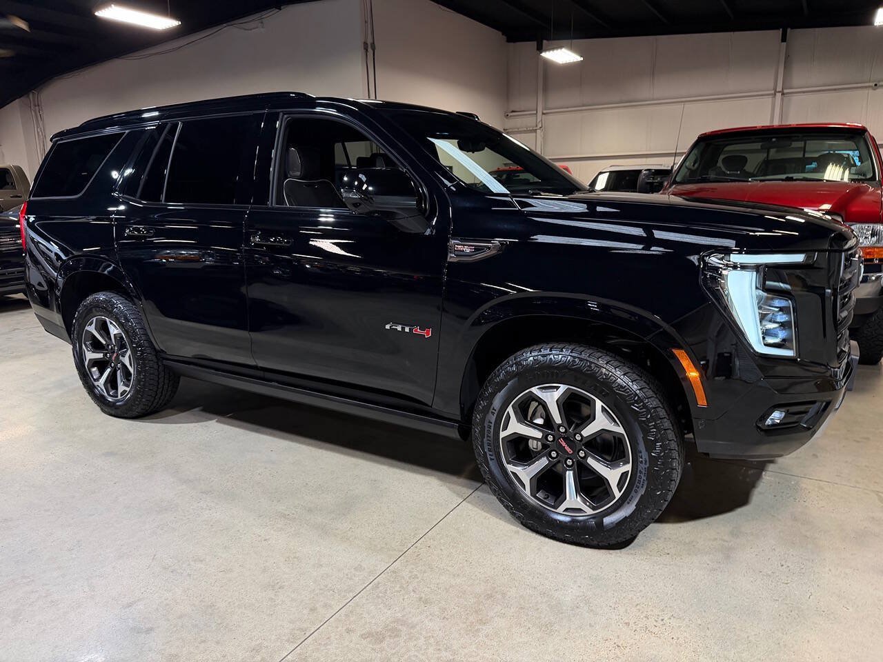 Used 2026 GMC Yukon AT4 Ultimate w/ LPO, Floor Liner Package AWD/4WD image 1