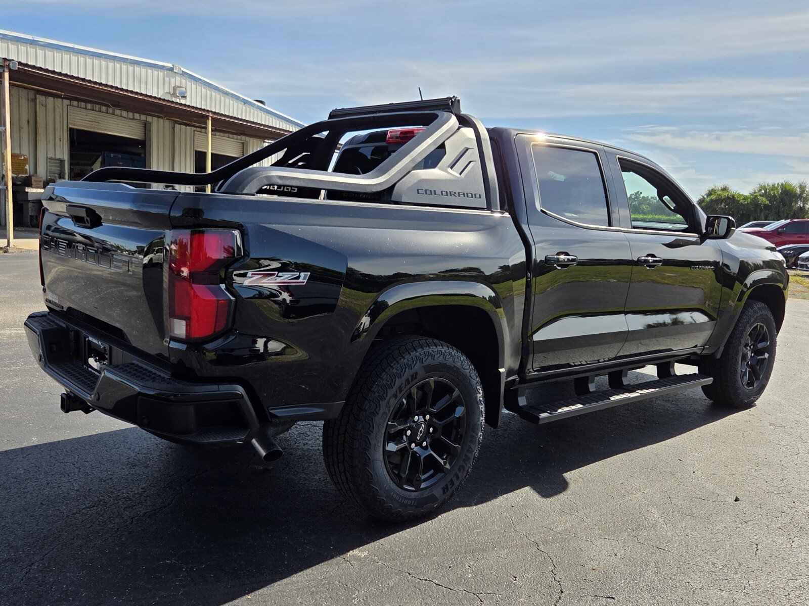 New 2026 Chevrolet Colorado Z71 w/ Midnight Edition AWD/4WD image 5