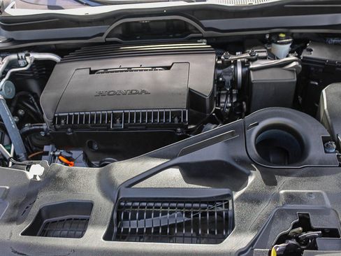 Certified 2024 Honda Pilot TrailSport image 27