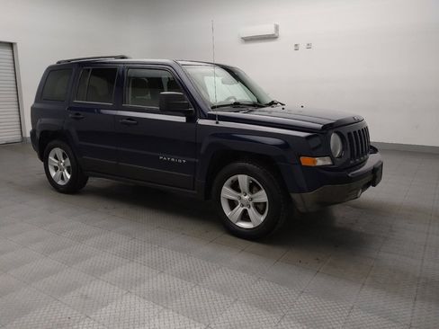 Used 2015 Jeep Patriot Latitude image 13
