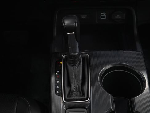 Used 2024 Honda Civic EX-L image 17