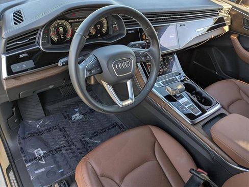 Used 2025 Audi Q7 Premium Plus w/ Premium Plus Package image 9
