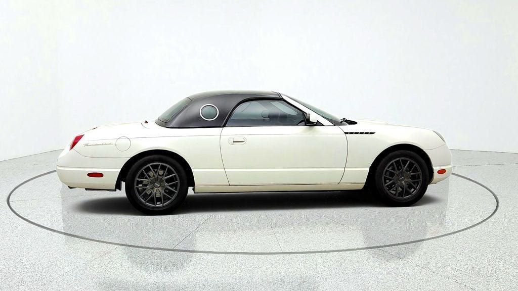 Used 2002 Ford Thunderbird RWD image 4
