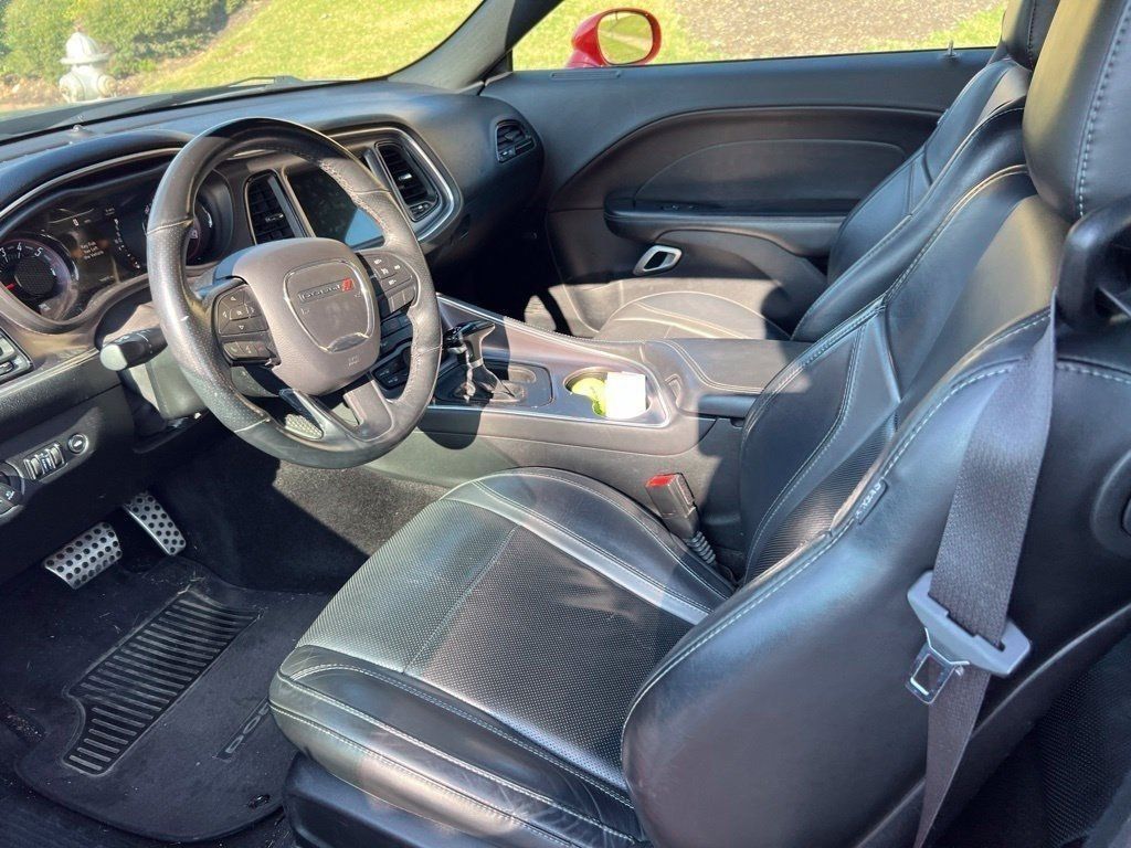 Used 2016 Dodge Challenger R/T Plus RWD image 4
