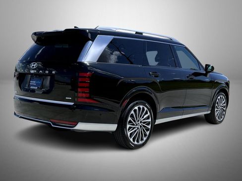 Certified 2026 Hyundai Palisade Calligraphy AWD/4WD image 5