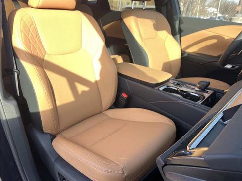 Certified 2026 Lexus RX 350h w/ Accessory Package (2T) image 28