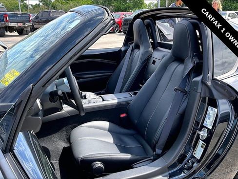 Used 2025 MAZDA MX-5 Miata RF Grand Touring RWD image 20