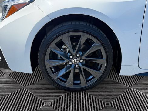 Certified 2025 Toyota Corolla SE FWD image 14