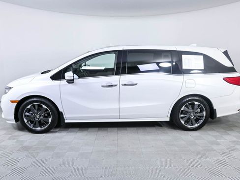 Used 2022 Honda Odyssey Elite image 2