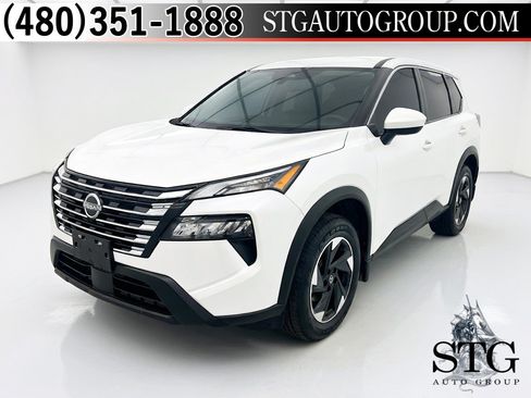 Used 2024 Nissan Rogue SV FWD image 1