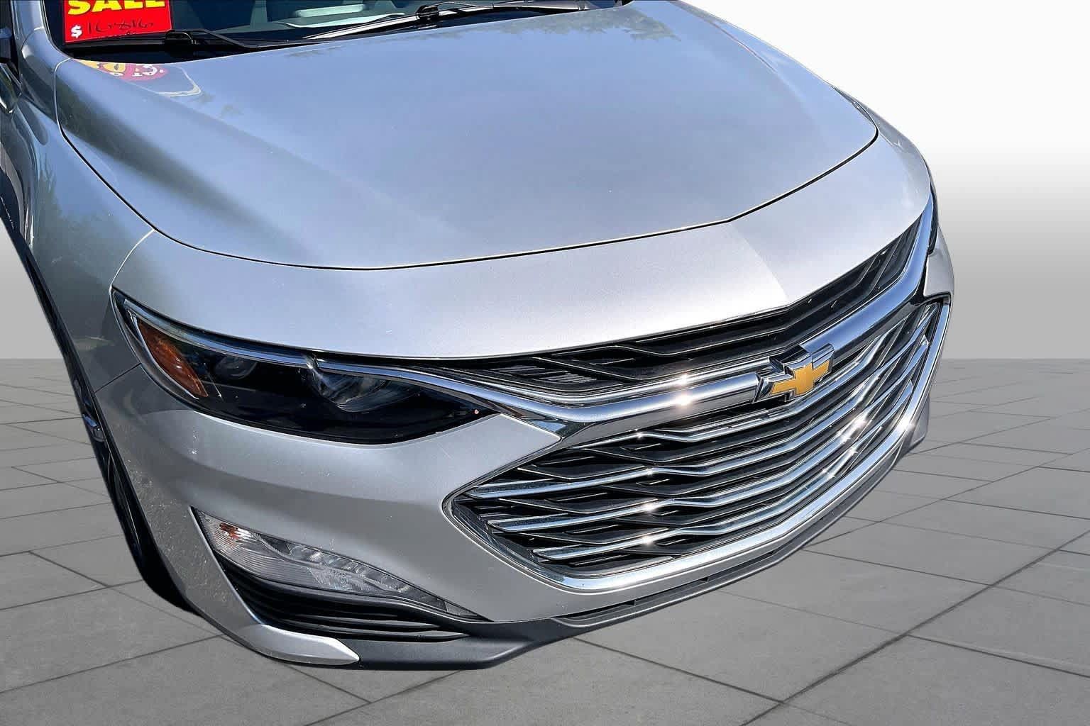Used 2021 Chevrolet Malibu LT FWD image 29