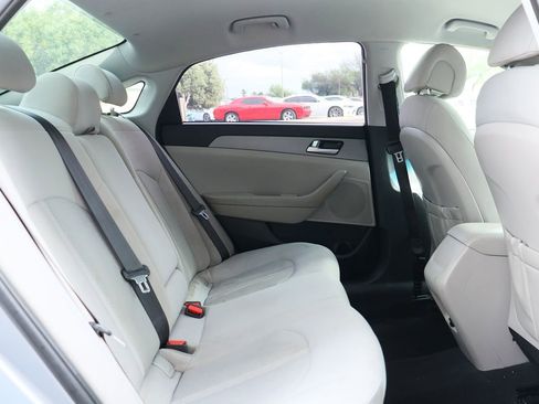 Used 2016 Hyundai Sonata SE image 27