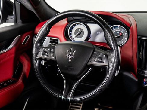 Used 2022 Maserati Levante Modena image 52